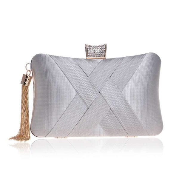 Tassel Clutch: Day to Night Elegance (42€) - Image 3